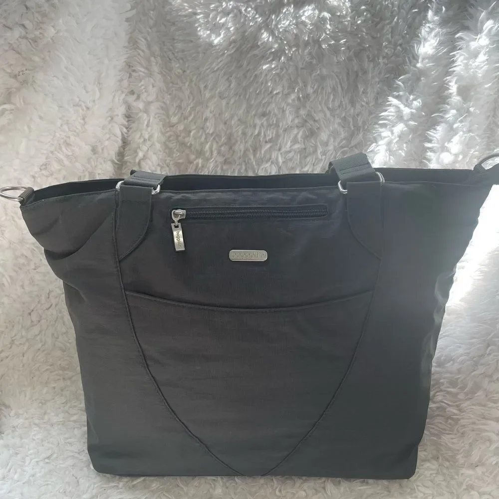 Baggallini avenue nylon